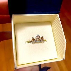 ‼️SOLD‼️Princess crown ring with diamonds